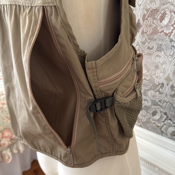 Orvis Made in USA Sporting Vest - Picture 11 of 13